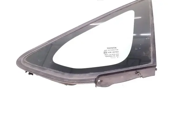 Toyota Auris 150 Front triangle window/glass 43R007951 AS2