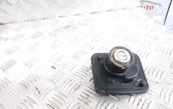 Audi 100 200 5000 C3 Tailgate exterior lock 