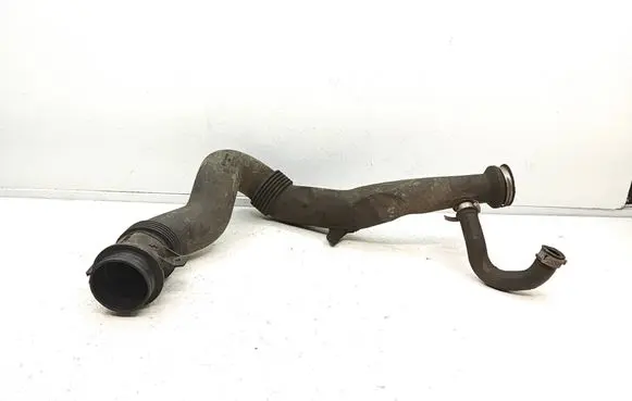 Land Rover Discovery 3 - LR3 Air intake duct part PHD500082