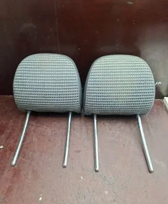 Mercedes-Benz B W245 Front seat headrest