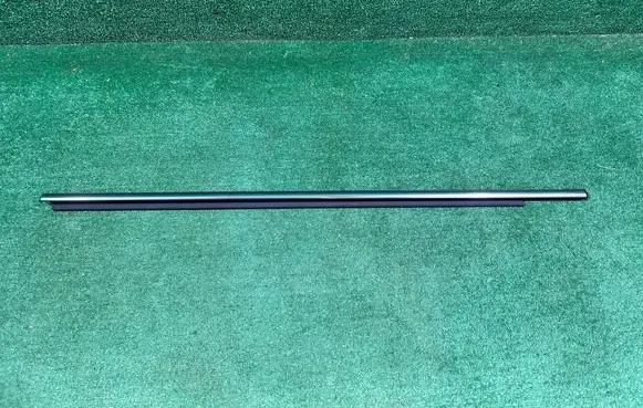 Toyota Yaris XP210 Front door glass trim molding 68160K0021