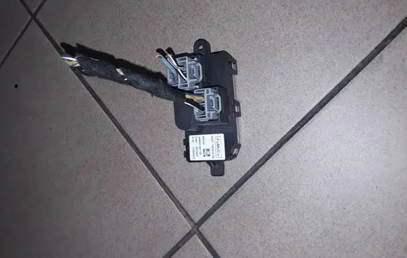 Ford Mondeo MK IV Heater blower fan relay 6G9T19E624DB