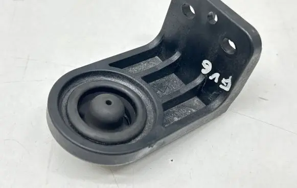 Radiator support slam panel bracket