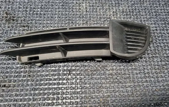 Audi A3 S3 A3 Sportback 8P Front bumper lower grill 8P4807681A