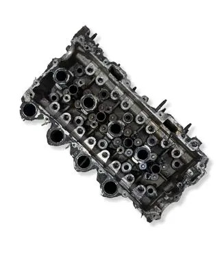Peugeot 5008 Engine head 9655911480