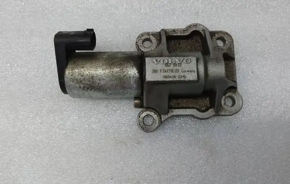 Volvo XC90 Camshaft vanos timing valve 8670422 F34711602 0604060216