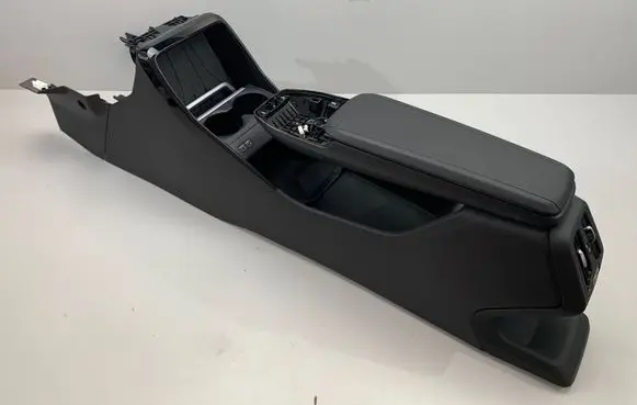 BMW 2 Active Tourer U06 Center console