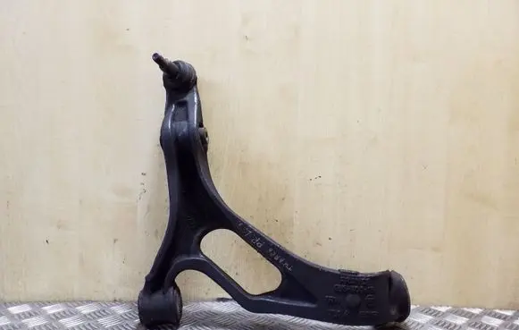 Volkswagen Touareg I Front lower control arm/wishbone 7L0407153B