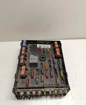 Volkswagen PASSAT B7 Fuse module 3C0937125 63592777