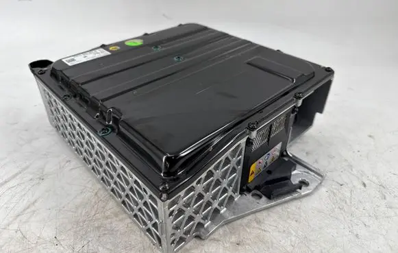 Audi A3 8Y Hybrid / electric car battery 5WA915107B 5WA915107A
