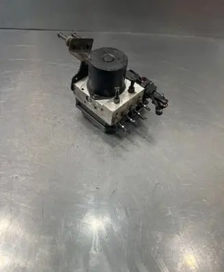 Volkswagen Polo IV 9N3 ABS Pump 0265950592 69206K0051