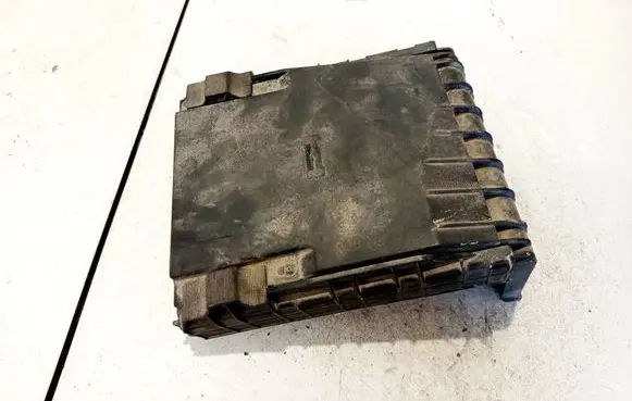 Volkswagen PASSAT B6 Fuse box cover 1k0937132f