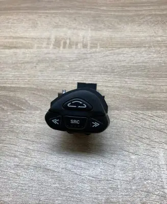 Nissan Almera Tino Steering wheel buttons/switches 54355381P1