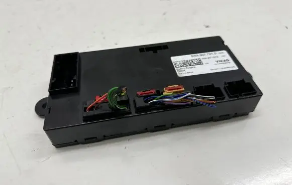 Volkswagen Golf VIII Air conditioner control unit module 5WA907727S