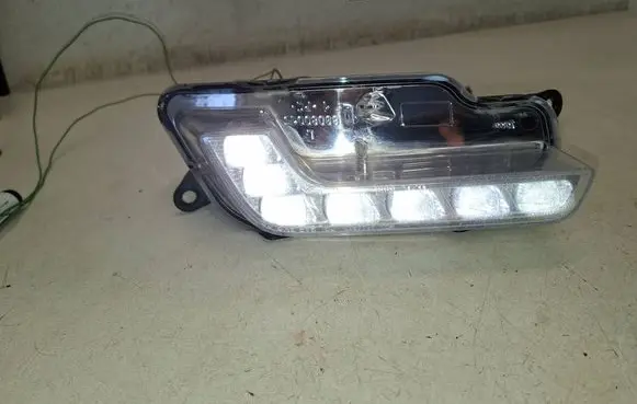 Mercedes-Benz E W212 Front fog light A2128200756 2128200756