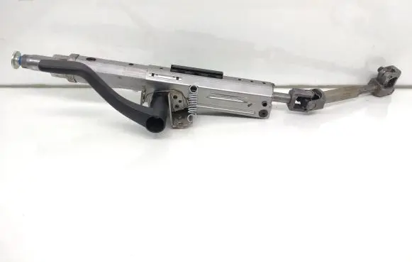 Volkswagen Cross Polo Steering wheel axle 190427011746
