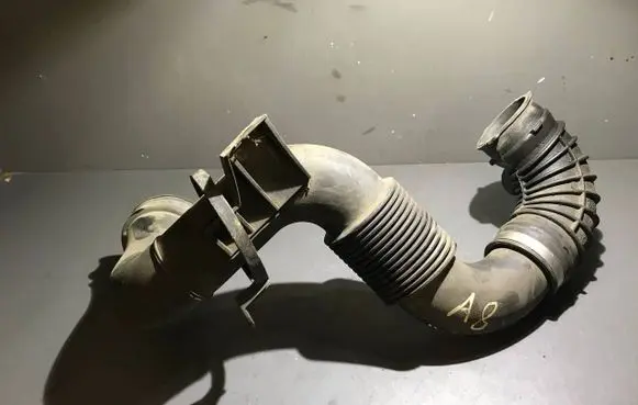 Audi A8 S8 D3 4E Air intake duct part 057129609E