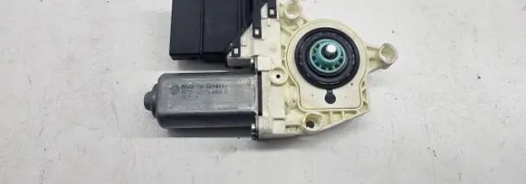 Volkswagen PASSAT B6 Rear door window regulator motor 974225111 3C9959703