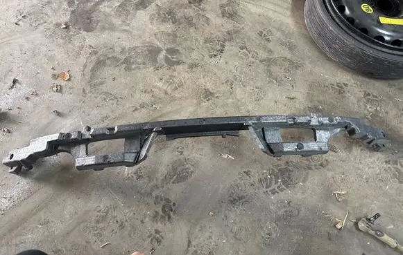 Audi A4 S4 B9 Front bumper foam support bar 