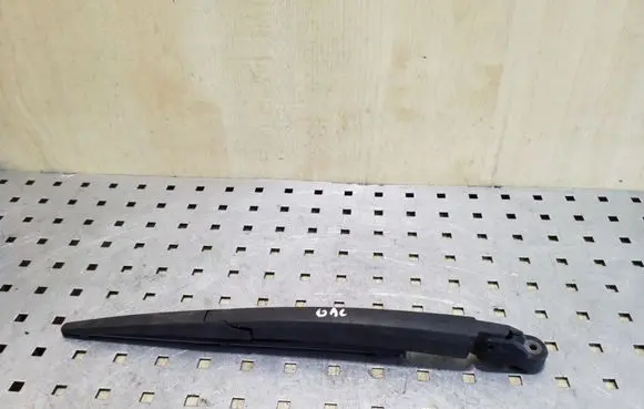Toyota Corolla Verso E121 Rear wiper blade arm