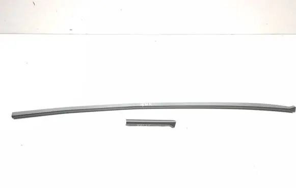 Ford Explorer Dashboard glove box trim R2KXR045J79HK R2KXR045J78HPIA01