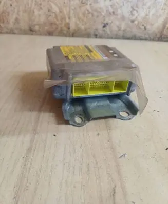 Toyota Avensis T220 Airbag control unit/module 8917005030 18980520TN 202592102D