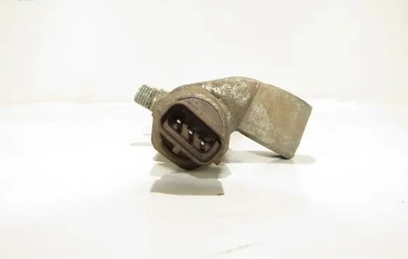 Nissan X-Trail T30 Fuel main line pipe