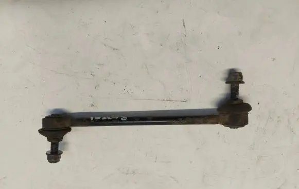 Tesla Model S Active stabilizer 