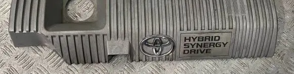 Toyota Prius+ (ZVW40) Engine cover (trim) 1121237090 2ZR HAMU4079754