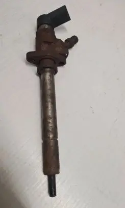 Volvo V50 Fuel injector 9657144580