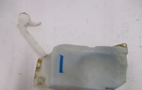 Nissan Qashqai Windshield washer fluid reservoir/tank 28910JD000