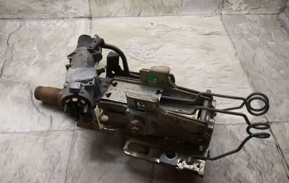Volkswagen Golf IV Steering wheel axle 200260843