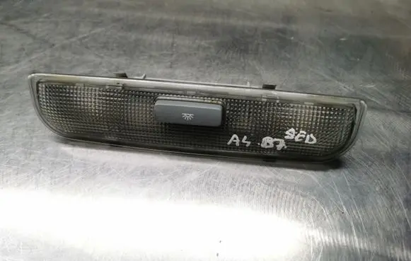 Audi A4 S4 B7 8E 8H Rear seat light 8P0947111A
