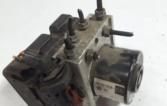 Seat Leon (1P) ABS Pump 1K0907379AKXXX 1K0907379AK 1K0614117S