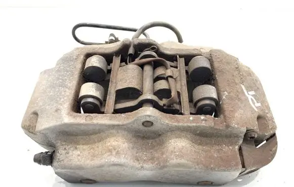 Volkswagen Touareg I Rear brake caliper 