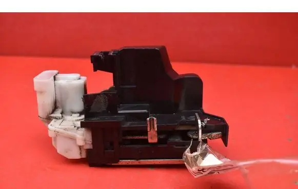 Fiat Doblo Front door lock 