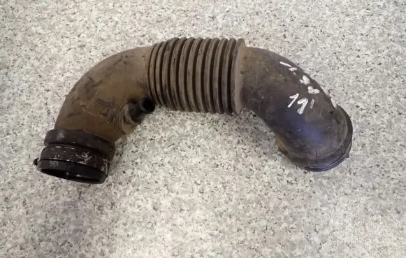 Suzuki Grand Vitara II Intercooler hose/pipe