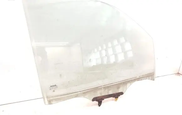 Nissan Pathfinder R51 Front door window glass four-door 43R000016 M75 AS2