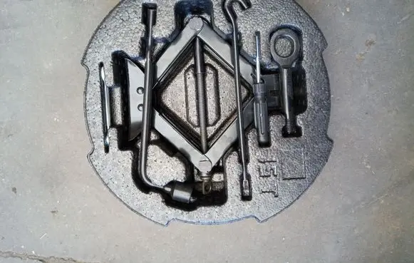 Hyundai i30 Tool set 
