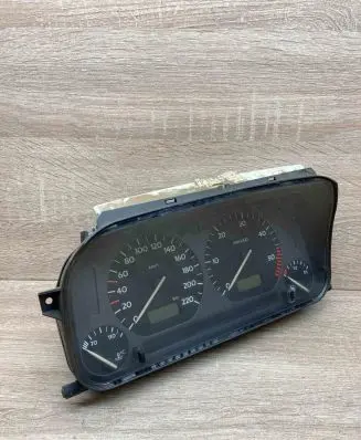 Volkswagen Golf III Speedometer (instrument cluster) 1H0919864Q 351054000 ForDieselLHD