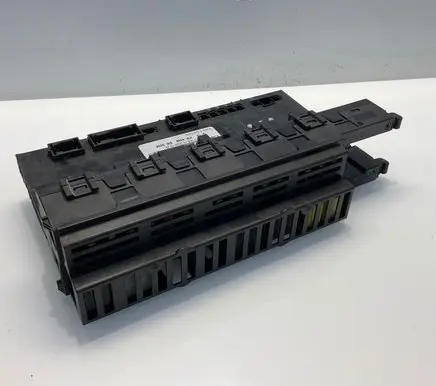 Mercedes-Benz E W211 SAM control unit 2115455201 5DK00804717 A2115455201