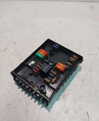 Volkswagen Caddy Fuse module 1K0937821D 2K1937535K L2K000087