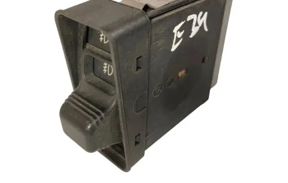 BMW 5 E34 Light switch 8351239 61318351239