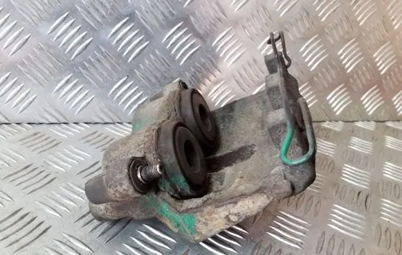 Jeep Grand Cherokee (WJ) Front brake caliper