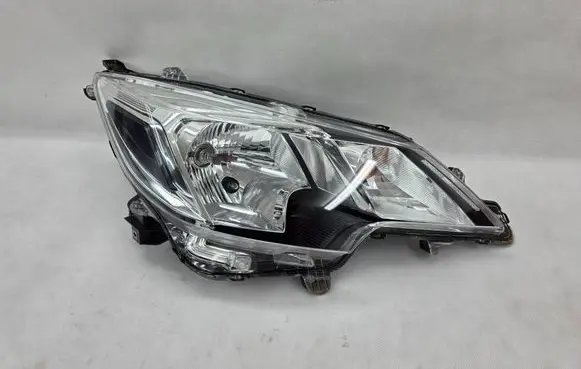 Mitsubishi Space Star Headlight/headlamp W5335