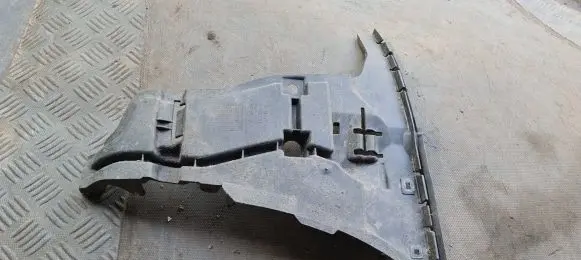 Volvo V70 Front bumper mounting bracket 08693181