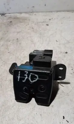 Loading door lock