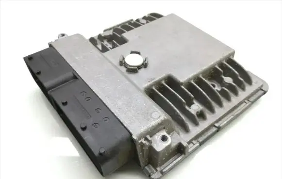 Skoda Roomster (5J) Engine control unit/module 03F906070HJ 03F907309AK 5WP44825
