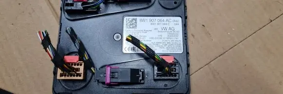 Audi A5 Comfort/convenience module 8W1907064AC 01436521 8W1907064C