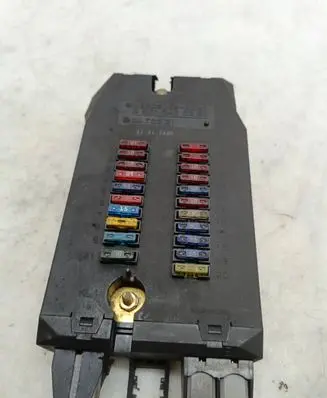 Mercedes-Benz Sprinter W901 W902 W903 W904 Fuse module A9015400350 0473521 04042003
